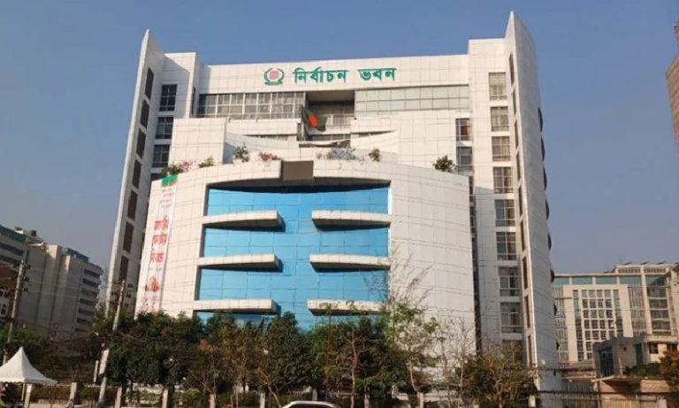 নির্বাচন স্থগিতের গুজবে কান না দেওয়ার আহ্বান ইসির